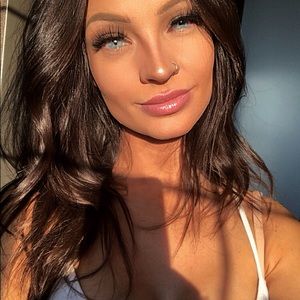 Meet your Posher, Karmen